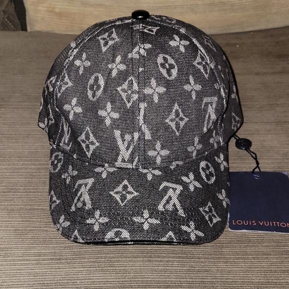 Louis Vuitton Black Denim Monogram Cap - Picture 1 of 11